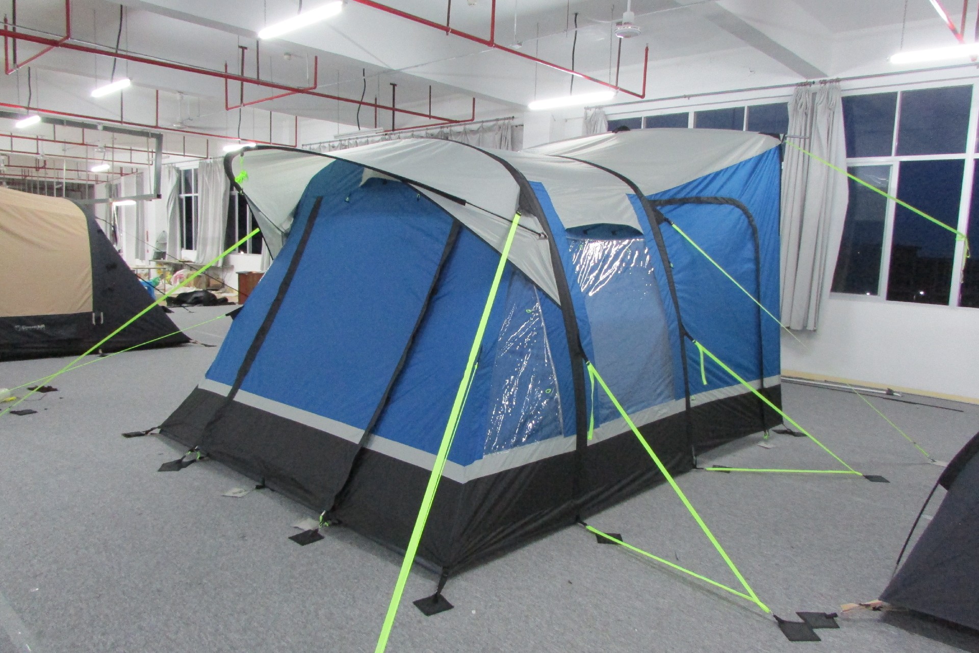 CUBE DRIVE AWAY CAMPING AWNING