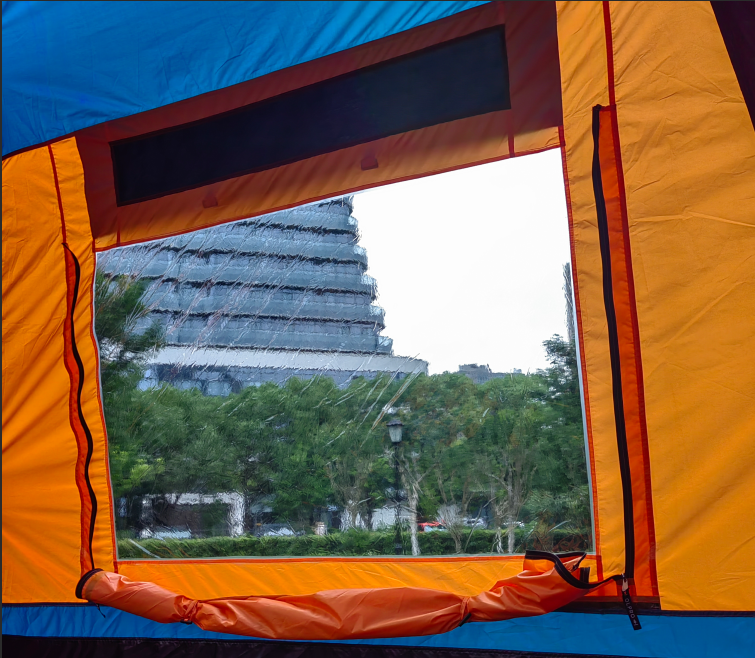 snug cross inflatable tent